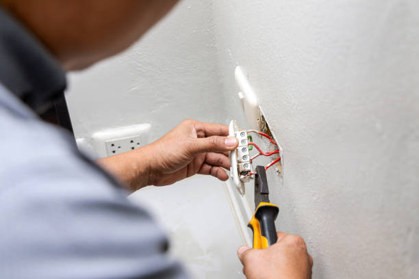 Affordable Emergency Electrician in Mishicot, WI